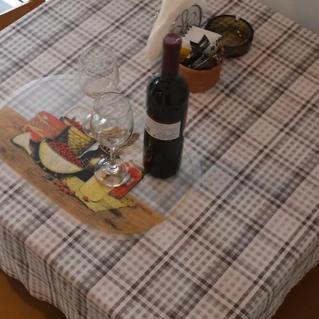 Emilia Cosy House بيت للعطل